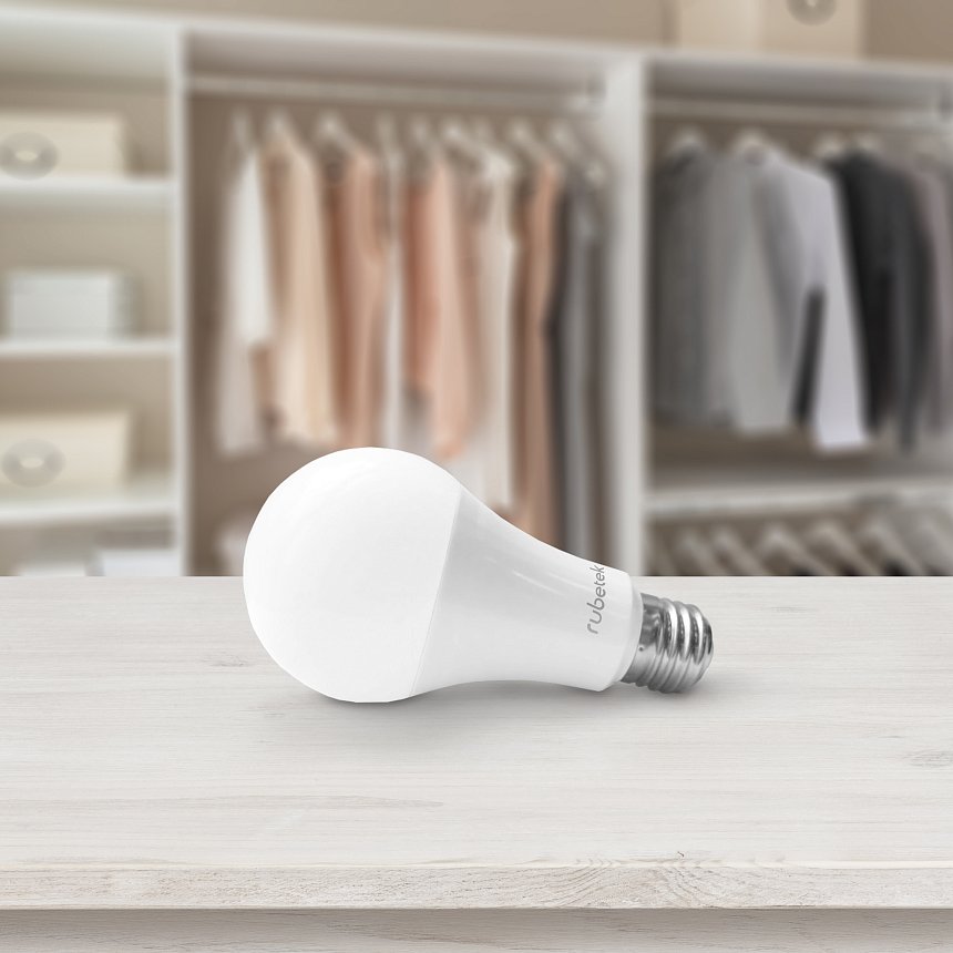 Лампа с датчиком движения и освещённости